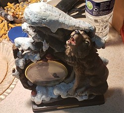 Ceramic Wolf Clock-Picture Frame (final)