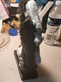 Ceramic wolf clock picture frame repair projects (final)